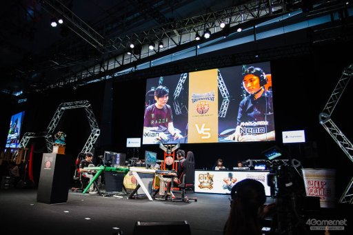 画像ギャラリー No.042のサムネイル画像 / ［TGS 2017］8名の招待選手による白熱バトル，「ストリートファイターV 昇龍拳トーナメント」フォトレポート。優勝はユリアン使いのネモ選手の手に