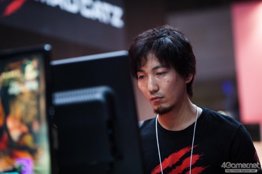 画像ギャラリー No.007のサムネイル画像 / ［TGS 2015］世界大会へのチケットはだしお選手の手に！ 超ハイレベルな戦いが展開された「ウルトラストリートファイターIV 日本大会」Twitter実況まとめ