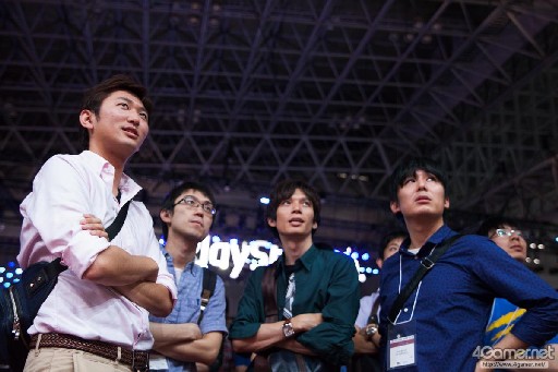 画像ギャラリー No.016のサムネイル画像 / ［TGS 2015］世界大会へのチケットはだしお選手の手に！ 超ハイレベルな戦いが展開された「ウルトラストリートファイターIV 日本大会」Twitter実況まとめ