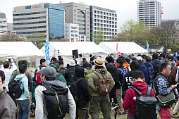 画像ギャラリー No.013のサムネイル画像 / 3000人以上の「Ingress」エージェントが参加登録。“世界初のAR舞台挨拶”が行われた公式イベント「Mission Day Fukuoka」と「XM Festival Fukuoka」の模様をレポート
