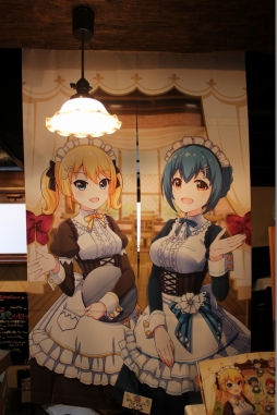 画像ギャラリー No.006のサムネイル画像 / お帰り先生……いや，お帰りなさいませ“ご主人様”。「バトルガールハイスクール」コラボカフェ第2弾の様子をフォトレポート形式でお届け