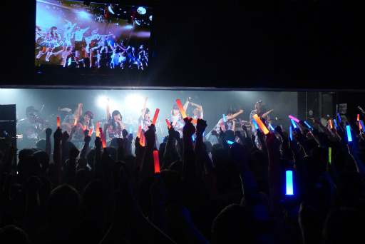 画像ギャラリー No.016のサムネイル画像 / 新生Falcom jdk BANDの初ライブ「Falcom jdk BAND θ(シータ) Live」が開催。アイドルユニット「リアル☆SPiKA」も参戦し,全16曲を熱演