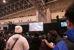 画像ギャラリー No.014のサムネイル画像 / 格ゲー大会で盛り上がった闘会議2015のアーケードブース。三世村正が参戦した「ニトロプラス ブラスターズ」のロケテストも大盛況