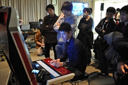 画像ギャラリー No.006のサムネイル画像 / エクサム格ゲーの祭典「エクサムカップ2017」レポート。「アルカナハート3 LM SSS!!!!!!」の家庭用移植プロジェクトの告知も