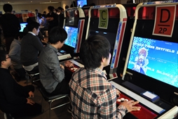 画像ギャラリー No.007のサムネイル画像 / エクサム格ゲーの祭典「エクサムカップ2017」レポート。「アルカナハート3 LM SSS!!!!!!」の家庭用移植プロジェクトの告知も