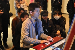 画像ギャラリー No.024のサムネイル画像 / エクサム格ゲーの祭典「エクサムカップ2017」レポート。「アルカナハート3 LM SSS!!!!!!」の家庭用移植プロジェクトの告知も