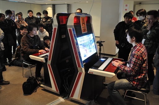 画像ギャラリー No.031のサムネイル画像 / エクサム格ゲーの祭典「エクサムカップ2017」レポート。「アルカナハート3 LM SSS!!!!!!」の家庭用移植プロジェクトの告知も