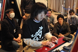 画像ギャラリー No.042のサムネイル画像 / エクサム格ゲーの祭典「エクサムカップ2017」レポート。「アルカナハート3 LM SSS!!!!!!」の家庭用移植プロジェクトの告知も