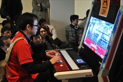 画像ギャラリー No.053のサムネイル画像 / エクサム格ゲーの祭典「エクサムカップ2017」レポート。「アルカナハート3 LM SSS!!!!!!」の家庭用移植プロジェクトの告知も