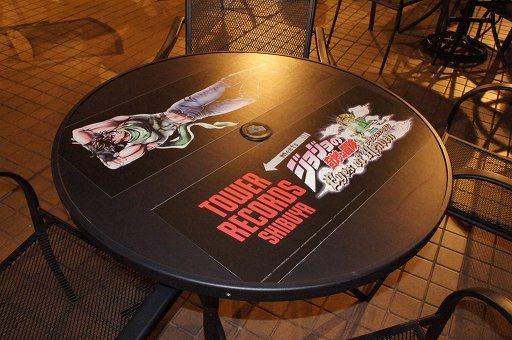 画像ギャラリー No.002のサムネイル画像 / 「ジョジョの奇妙な冒険 アイズオブヘブン」発売。渋谷タワレコにスピードワゴンが降り立った,発売記念イベントをレポート