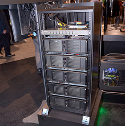画像ギャラリー No.004のサムネイル画像 / ［GTC 2015］Unreal Engineで車の自動運転が上達する？ 自動運転車からクアッドコプターまで話題が広がったGTC 2015のNVIDIAブースレポート