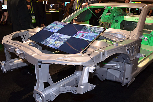 画像ギャラリー No.008のサムネイル画像 / ［GTC 2015］Unreal Engineで車の自動運転が上達する？ 自動運転車からクアッドコプターまで話題が広がったGTC 2015のNVIDIAブースレポート