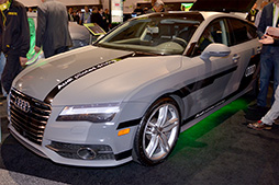 画像ギャラリー No.012のサムネイル画像 / ［GTC 2015］Unreal Engineで車の自動運転が上達する？ 自動運転車からクアッドコプターまで話題が広がったGTC 2015のNVIDIAブースレポート