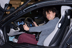 画像ギャラリー No.016のサムネイル画像 / ［GTC 2015］Unreal Engineで車の自動運転が上達する？ 自動運転車からクアッドコプターまで話題が広がったGTC 2015のNVIDIAブースレポート