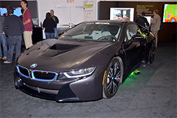 画像ギャラリー No.026のサムネイル画像 / ［GTC 2015］Unreal Engineで車の自動運転が上達する？ 自動運転車からクアッドコプターまで話題が広がったGTC 2015のNVIDIAブースレポート