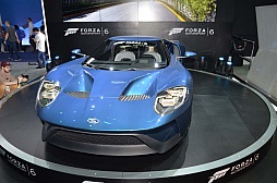 画像ギャラリー No.005のサムネイル画像 / ［E3 2015］3画面仕様×可動筐体の「Forza Motorsport 6」を体験。ただし，残念ながら製品版は3画面に対応せず