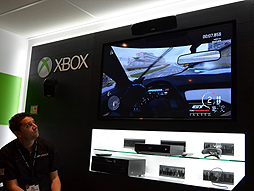 画像ギャラリー No.007のサムネイル画像 / ［E3 2015］3画面仕様×可動筐体の「Forza Motorsport 6」を体験。ただし，残念ながら製品版は3画面に対応せず