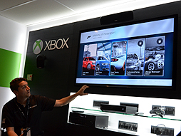 画像ギャラリー No.009のサムネイル画像 / ［E3 2015］3画面仕様×可動筐体の「Forza Motorsport 6」を体験。ただし，残念ながら製品版は3画面に対応せず