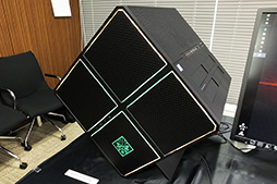 画像ギャラリー No.015のサムネイル画像 / 大型キューブ筐体を「45度傾けた」斬新な見た目のハイエンドゲームPC「OMEN X」，HPが国内発売