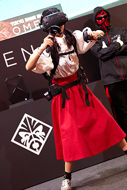 画像ギャラリー No.022のサムネイル画像 / ［TGS 2017］でんぱ組.incのゲーマー古川未鈴さん，HPの背負えるPCでVRゲームを躍動感たっぷりにプレイ