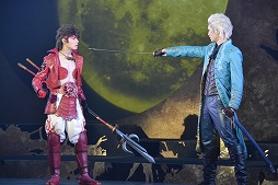 画像ギャラリー No.018のサムネイル画像 / Let's Party!衝撃のコラボが実現した舞台「戦国BASARA vs Devil May Cry」のゲネプロ鑑賞レポートをお届け