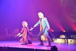 画像ギャラリー No.021のサムネイル画像 / Let's Party!衝撃のコラボが実現した舞台「戦国BASARA vs Devil May Cry」のゲネプロ鑑賞レポートをお届け