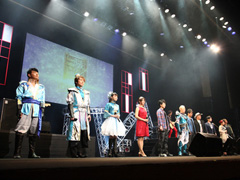 総勢11人の「真・三國無双」のキャストが，歌やドラマでファンを大いに盛り上げた舞台公演「真・三國無双 声優乱舞 2015夏」の模様をレポート