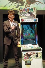 画像ギャラリー No.019のサムネイル画像 / ［JAEPO 2015］人気キッズ向けカードゲームが堂々復活。哀川 翔さんも太鼓判を押した「新甲虫王者ムシキング」ステージをレポート