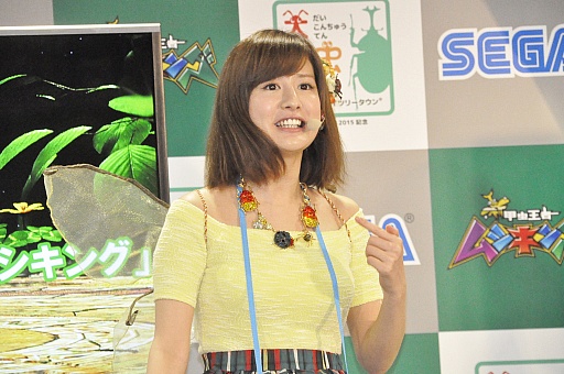 画像ギャラリー No.006のサムネイル画像 / クワガタ派の篠原信一さんとカブトムシ派のカブトムシゆかりさんが対決。「新甲虫王者ムシキング」稼働開始記念イベントをレポート