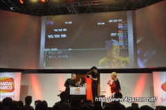 画像ギャラリー No.014のサムネイル画像 / ［TGS 2015］スマホ向けガンダムタイトルが揃い踏み。声優の小野坂昌也さんと檜山修之さんも登場した「秋のシャア祭り！ガンダムアプリ最新情報！！」レポート