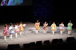 画像ギャラリー No.014のサムネイル画像 / 「アイドルマスター シンデレラガールズ」,「デレラジA」公録イベントをレポ。武内さんがイジり倒され,桜咲さんが恐怖を呼ぶ!?
