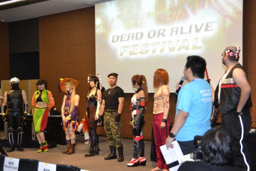 画像ギャラリー No.012のサムネイル画像 / 「DEAD OR ALIVE FESTIVAL」のフォト＆コスプレイベントをレポート。本物そっくりのバース登場に会場は騒然