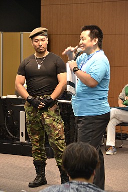 画像ギャラリー No.018のサムネイル画像 / 「DEAD OR ALIVE FESTIVAL」のフォト＆コスプレイベントをレポート。本物そっくりのバース登場に会場は騒然