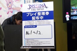 画像ギャラリー No.004のサムネイル画像 / 100人を超えるファンが集まった,AC「ディシディアファイナルファンタジー」ロケテストレポート。会場で間Pと鯨岡Dに話を聞いてみた