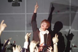 画像ギャラリー No.006のサムネイル画像 / 「crossbeats REV. SHARING DJ PARTY -2017 SPRING-」フォトレポート。8名のアーティスト陣が4時間以上にわたり熱いライブを繰り広げる