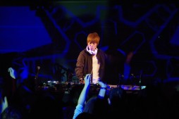 画像ギャラリー No.007のサムネイル画像 / 「crossbeats REV. SHARING DJ PARTY -2017 SPRING-」フォトレポート。8名のアーティスト陣が4時間以上にわたり熱いライブを繰り広げる