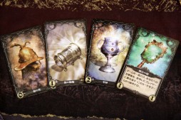 画像ギャラリー No.005のサムネイル画像 / リアル魔導書をめくりながら戦う「グリモリア 完全日本語版」レビュー。魔術師同士の心理戦が味わえる，対戦型の傑作ボードゲーム