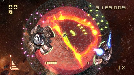 画像ギャラリー No.005のサムネイル画像 / PS4用DLソフト「STAR STRIKE ULTRA」の配信が2015年3月12日に開始。新モードに加え，1080P，60fps対応で迫力大幅アップの弾幕STG