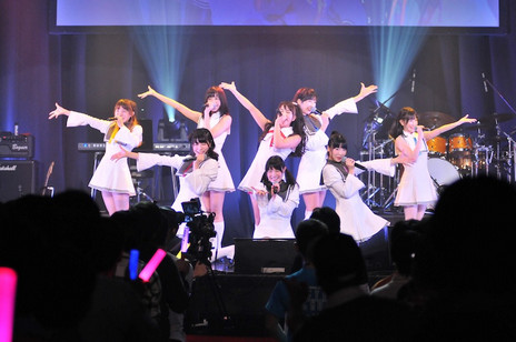 画像ギャラリー No.054のサムネイル画像 / 1年2か月ぶりとなる「Live 5pb. 2016」が開催。17組のアーティストが出演し，ゲームにまつわるトークも行われたイベントの模様をレポート