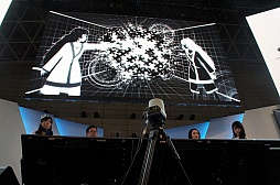 画像ギャラリー No.015のサムネイル画像 / ［TGS 2015］オープニング映像が初披露。出演声優やプロデューサーによるトークショーも行われた「STEINS;GATE 0」のステージをレポート