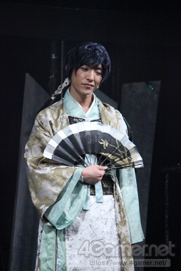 画像ギャラリー No.030のサムネイル画像 / 謙信様の鞘になりたい。「イケメン戦国 THE STAGE 〜上杉謙信編〜」ゲネプロレポート