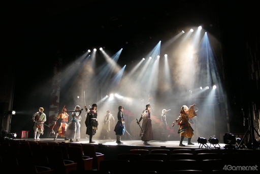 画像ギャラリー No.002のサムネイル画像 / 「イケメン戦国 THE STAGE スペシャル公演 初夢！〜ようこそ！くらぶ乱世へ〜」公開ゲネプロレポート。ホストになった戦国武将が舞い踊る初夢のようなひととき