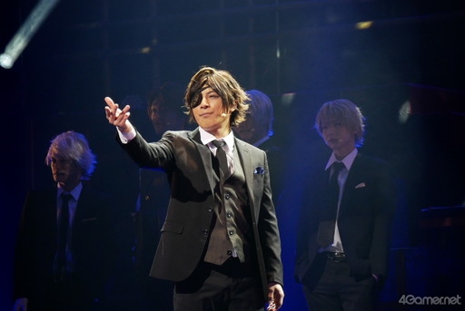 画像ギャラリー No.007のサムネイル画像 / 「イケメン戦国 THE STAGE スペシャル公演 初夢！〜ようこそ！くらぶ乱世へ〜」公開ゲネプロレポート。ホストになった戦国武将が舞い踊る初夢のようなひととき