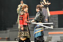 画像ギャラリー No.055のサムネイル画像 / 7年分のありがとうを戦国武将たちへ贈る。“戦ステ”シリーズがついに完結――「イケメン戦国THE STAGE ―FINAL―」ゲネプロレポート
