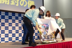 画像ギャラリー No.022のサムネイル画像 / 任天堂の新作TCG「ファイアーエムブレム0（サイファ）」の全貌が明らかとなった披露会レポート。第1弾には3DS版「if」で使えるダウンロードコードも