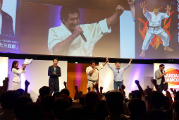 画像ギャラリー No.009のサムネイル画像 / ［TGS 2015］「プロジェクト クロスゾーン2」に「FE 覚醒」のクロム＆ルキナが参戦。体験版も発表されたステージイベントをレポート