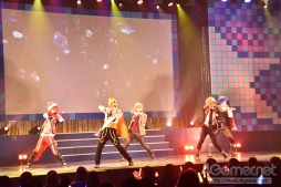 画像ギャラリー No.054のサムネイル画像 / パワーアップしたライブパフォーマンスに釘付け。本日開幕する「アイ★チュウ ザ・ステージ〜Stairway to Étoile 2018〜」ゲネプロ公演をレポート