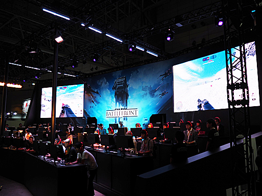画像ギャラリー No.004のサムネイル画像 / ［TGS 2015］「Star Wars バトルフロント」が日本国内で初となるプレイアブル出展。さっそく“ウォーカー・アサルト”モードで帝国軍のAT-ATを阻止してみた
