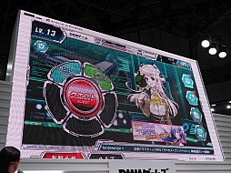 画像ギャラリー No.005のサムネイル画像 / ［TGS 2015］「ザクセスヘブン リベリオン」の実機映像が公開。キャラクターボイスを担当する三澤紗千香さんも登場したステージイベントをレポート