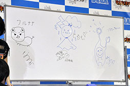 画像ギャラリー No.010のサムネイル画像 / “モンギアガールズ”の杉原杏璃さん,菜乃花さん,大貫彩香さんも登場。スマホアプリ「モンスターギア」の完成披露会の模様をレポート